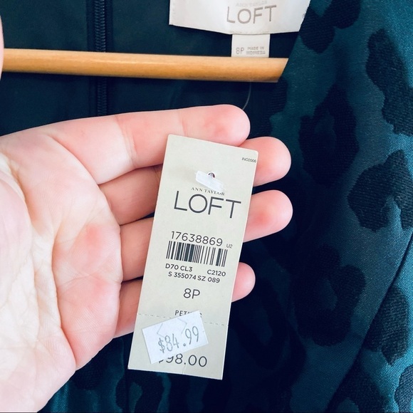 NWT Loft size 8P green leopard semi velvet dress - Picture 5 of 7